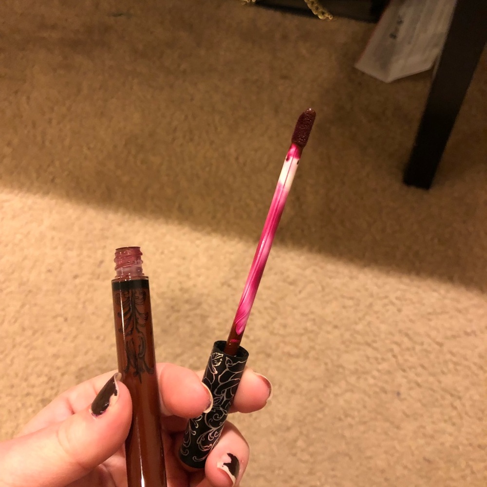 Kay von d liquid lip